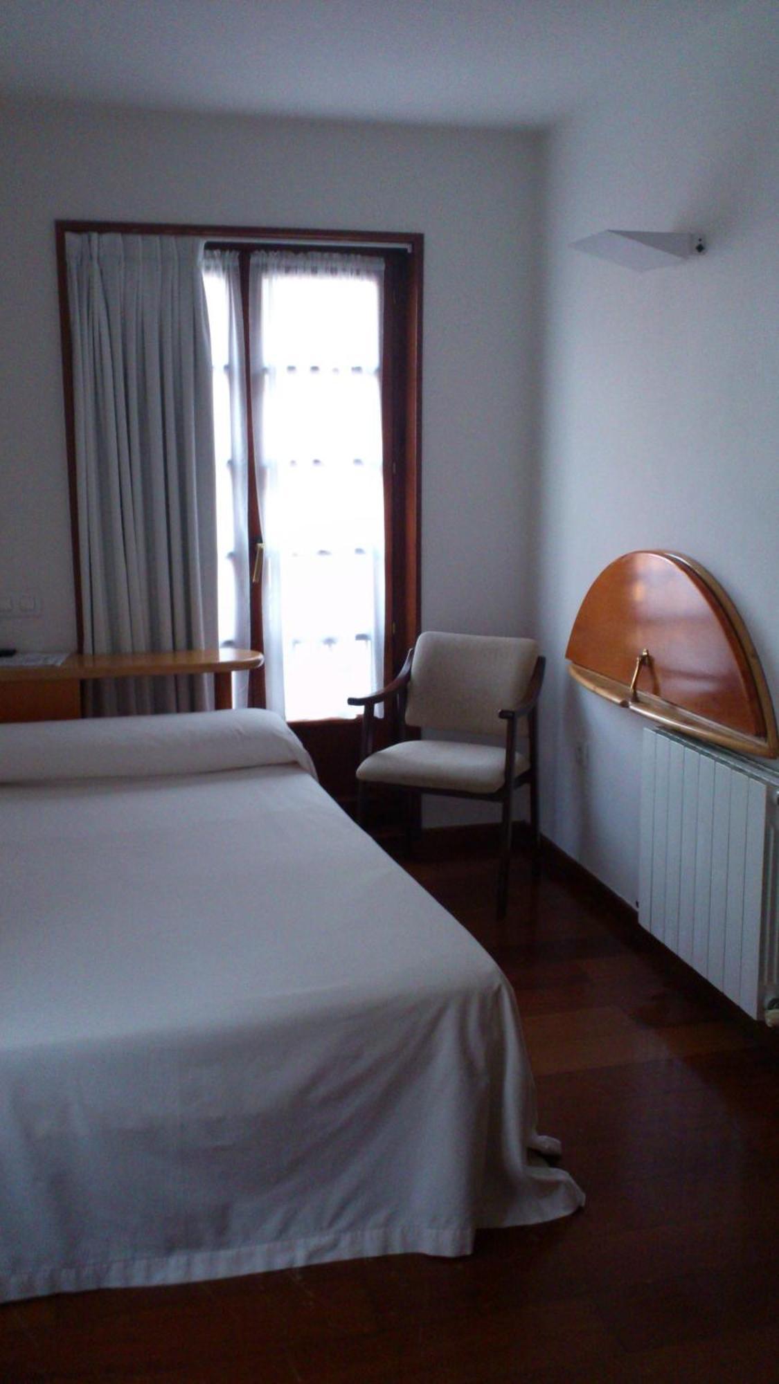 Hotel La Plaza I à Luanco Extérieur photo